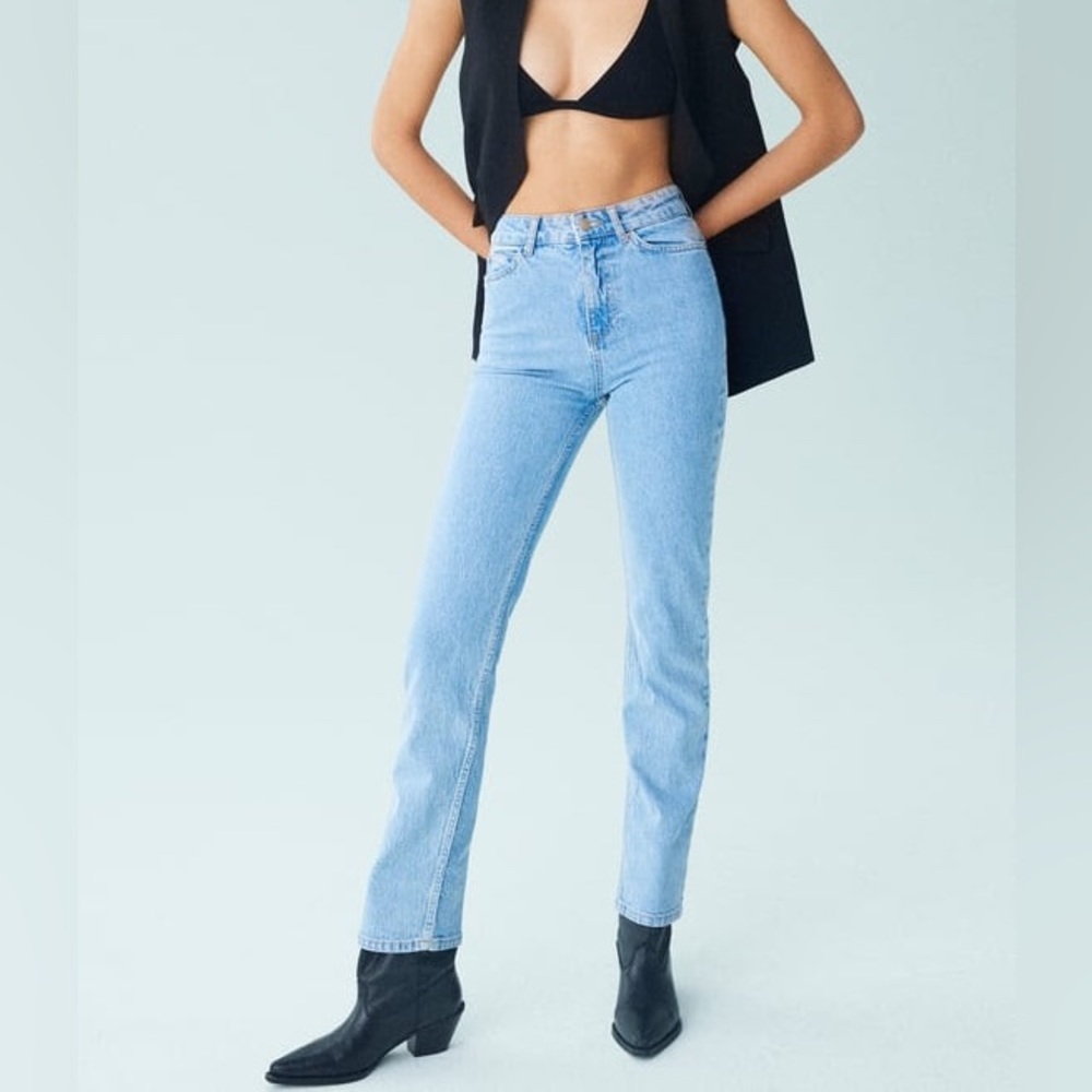Zara High Rise Straight Jeans!